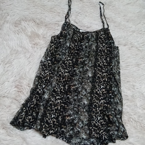 Top - Picture 2 of 3